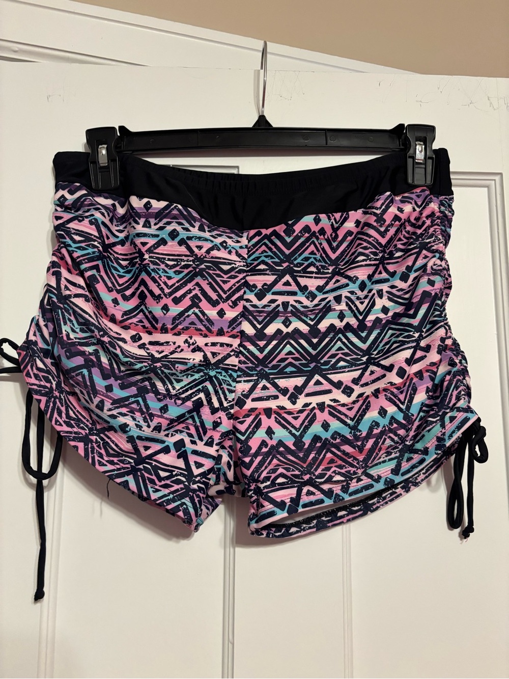 Women’s Black Waist Pink Aztec Print Drawstring swim Shorts plus size xxl